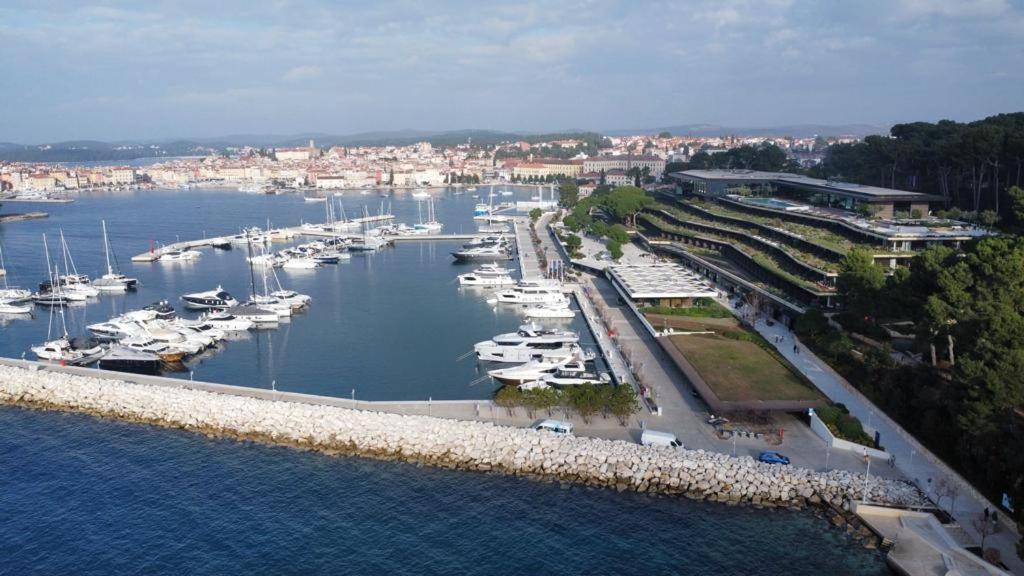 Apartment Michaela 4-Sterne & Parking Rovinj Eksteriør bilde